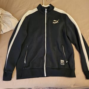 PUMA FULL ZIP TRACK JACKET! E U C!